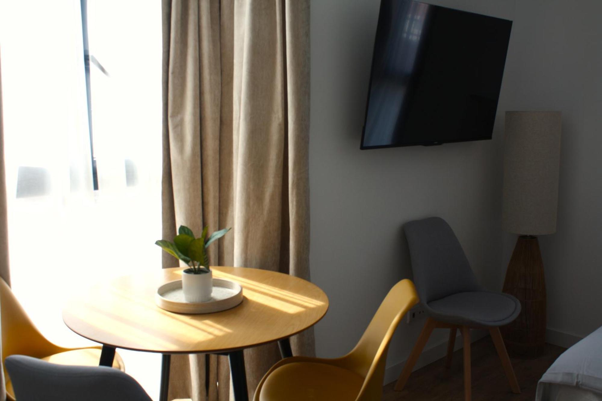 Madrid Urban Suites- Nuevo Apartahotel-7 Apartaments Boutique Full Equiped Buitenkant foto